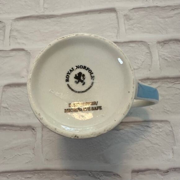 Blue Yellow Royal Norfolk With Red Cardinals on Branches Coffee/Tea Cup Mug - Picture 4 of 4